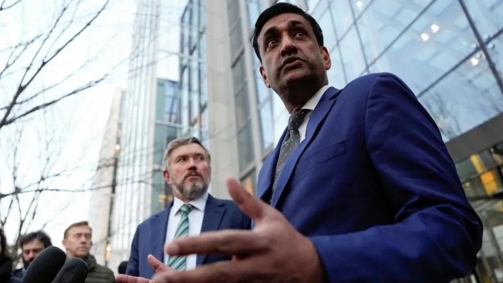 Thomas Massie and Ro Khana speak to reporters